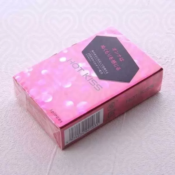 Презервативы SAGAMI Hot KISS 0
