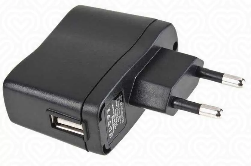 Переходник-зарядное устройтво с Usb входом для вибраторов