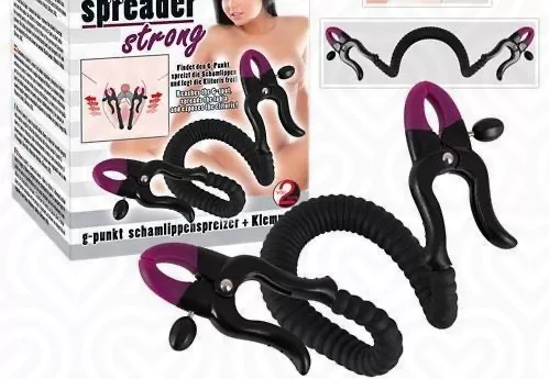 Зажим на половые губы с эрекционным кольцом в виде гибкого шланга Intimate Spreader strong