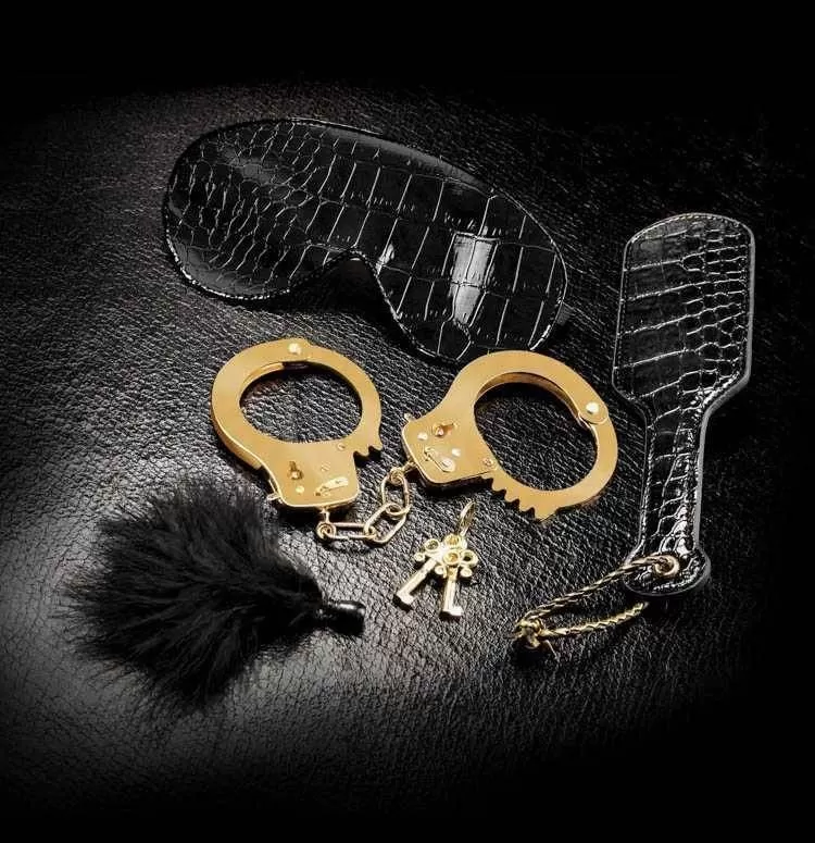 Набор BEGINNER s Fantasy Kit /наручники